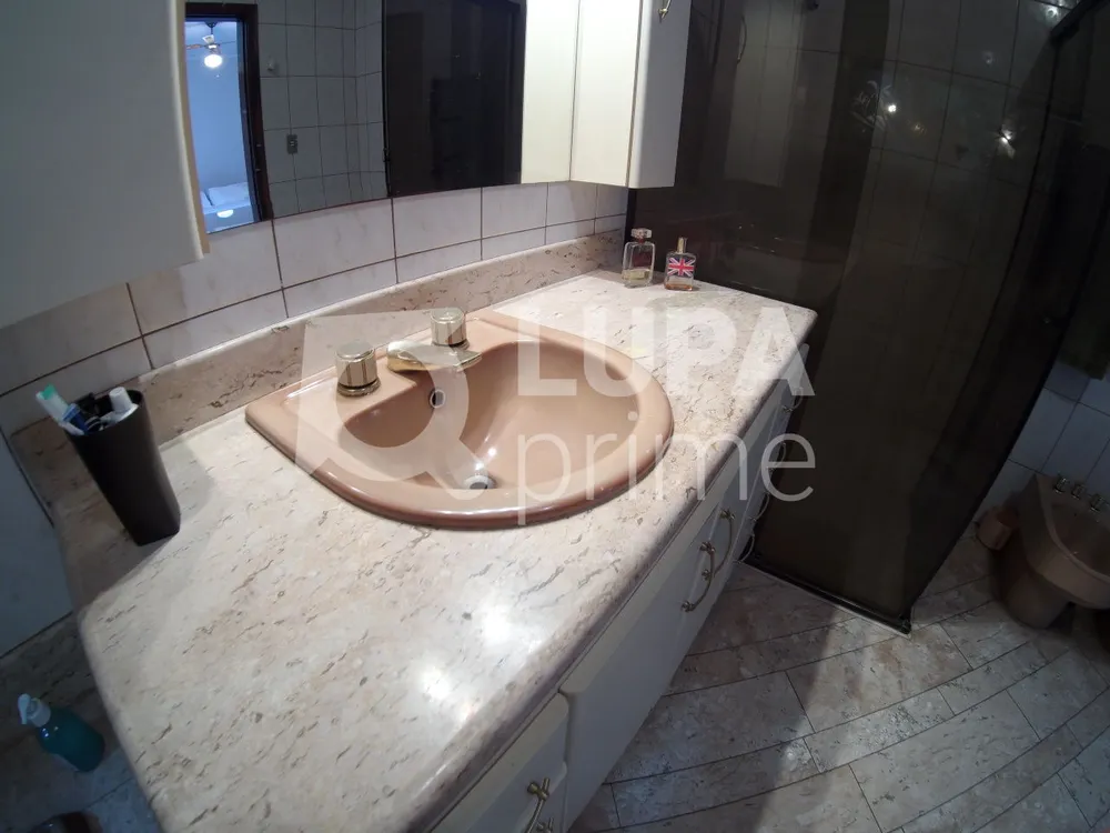 Casa, 3 quartos, 250 m² - Foto 4