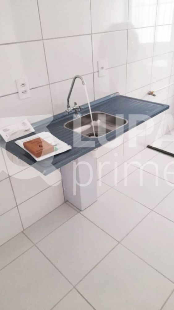 Apartamento à venda com 2 quartos, 42m² - Foto 4