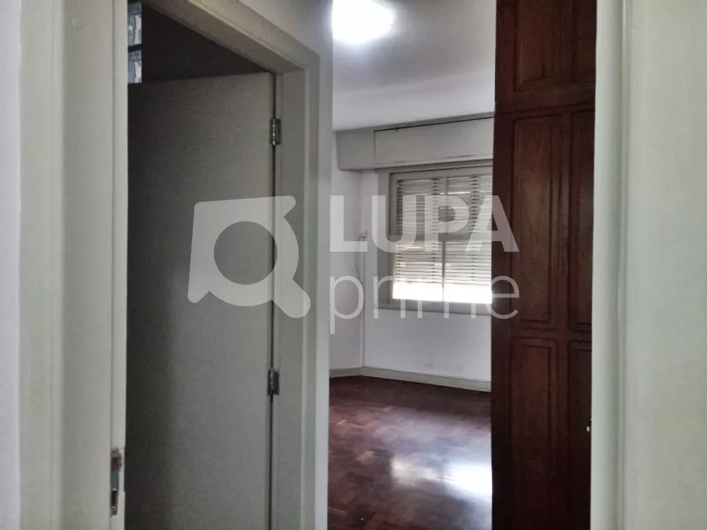 Apartamento para alugar com 3 quartos, 128m² - Foto 4