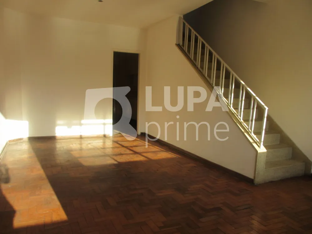 Casa, 3 quartos, 202 m² - Foto 2