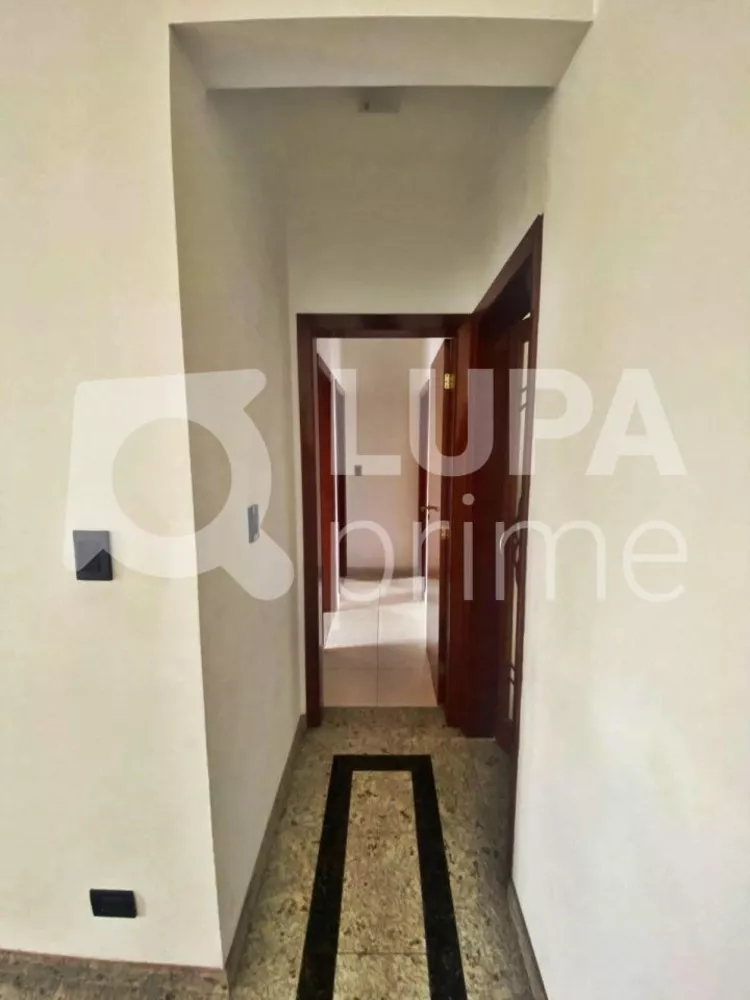 Apartamento à venda com 3 quartos, 127m² - Foto 4