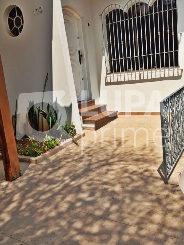 Casa à venda com 4 quartos, 149m² - Foto 4