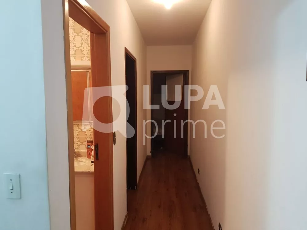 Casa à venda com 3 quartos, 300m² - Foto 4