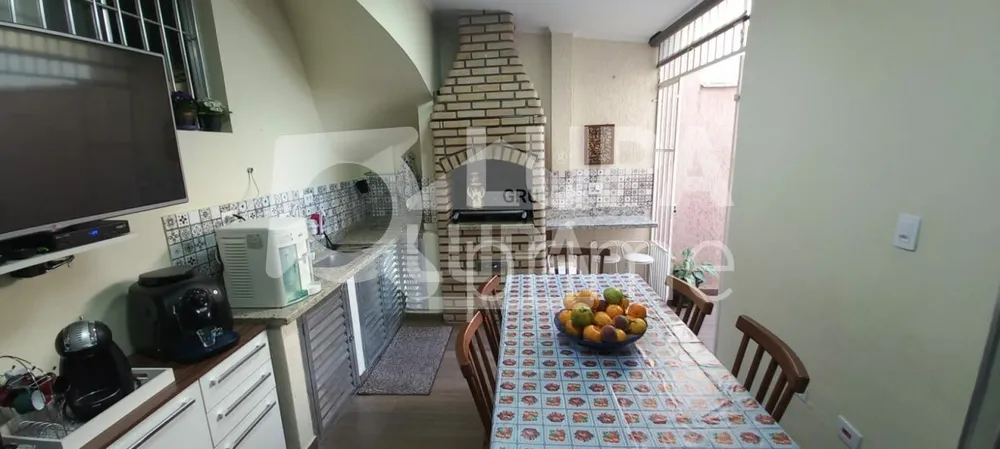 Casa, 3 quartos, 190 m² - Foto 2