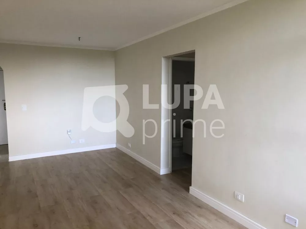 Apartamento à venda com 3 quartos, 80m² - Foto 1