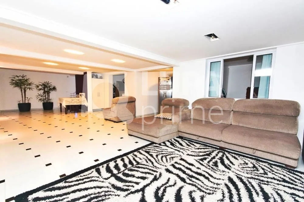 Casa, 4 quartos, 356 m² - Foto 1