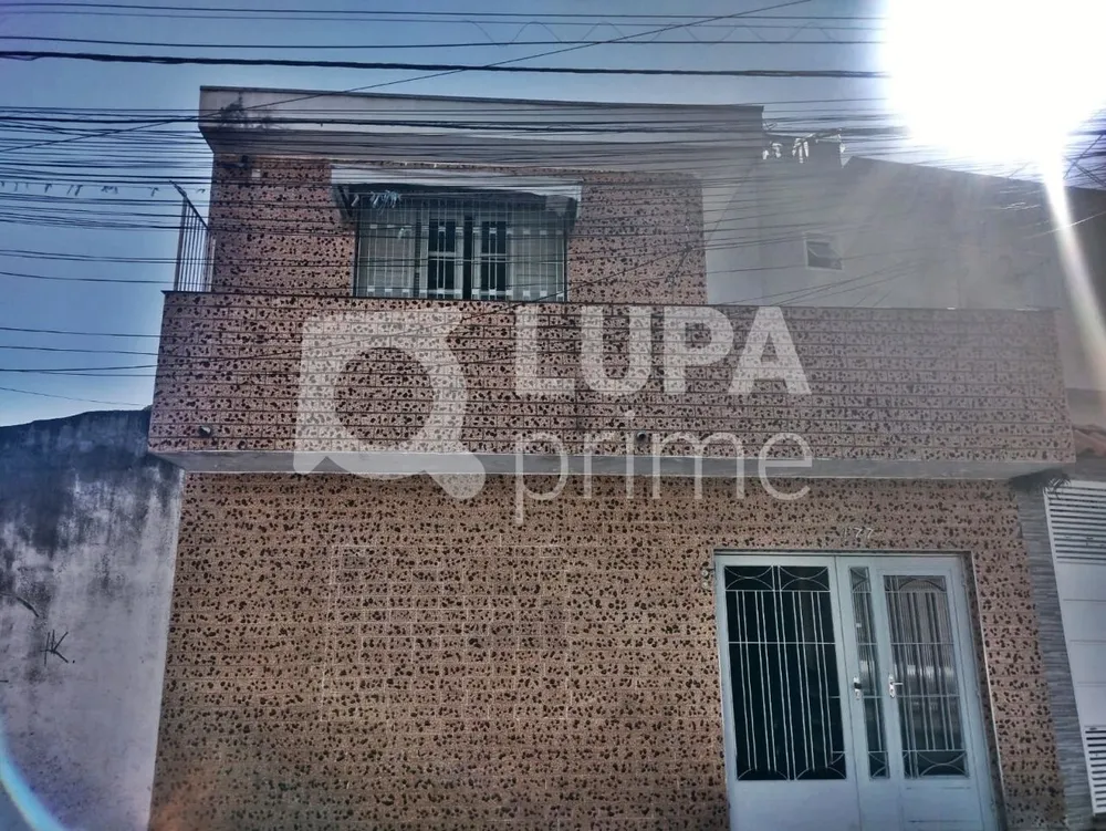 Casa, 5 quartos, 144 m² - Foto 1