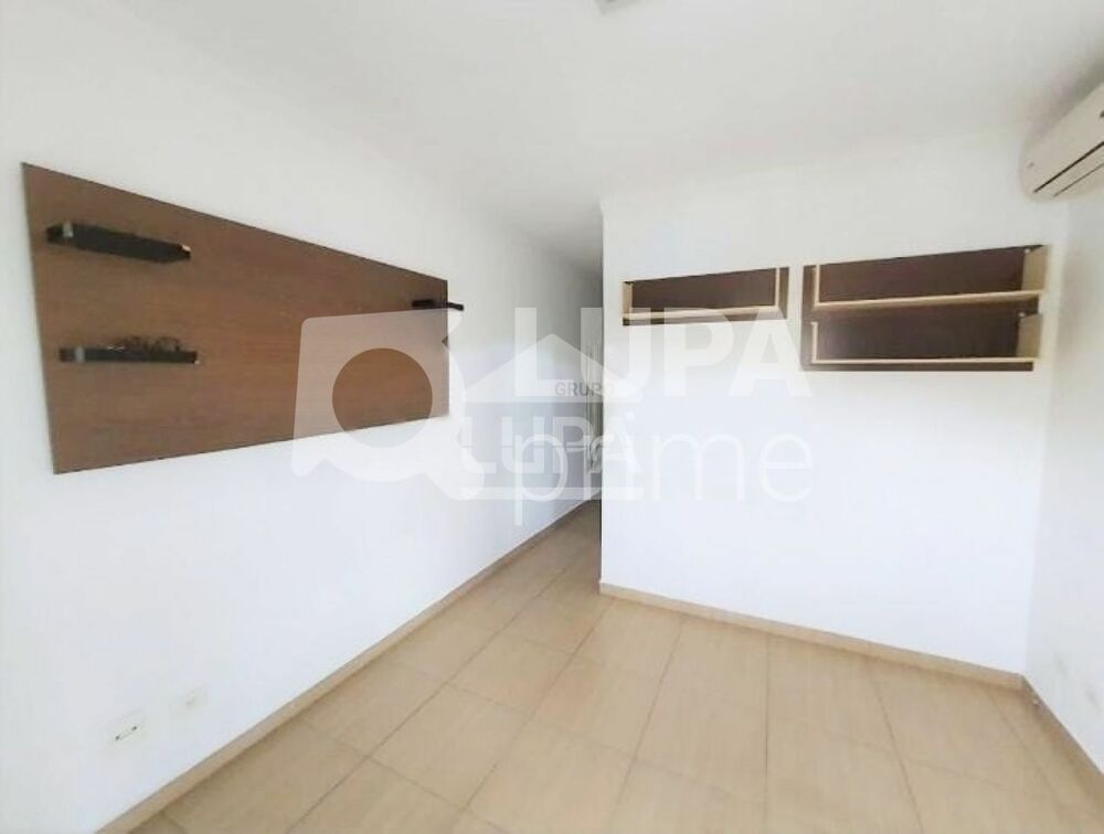 Casa, 3 quartos, 210 m² - Foto 1