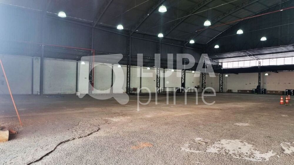 Depósito-Galpão-Armazém para alugar, 2270m² - Foto 1