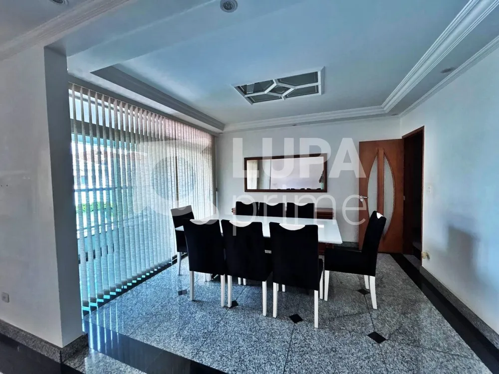 Casa, 6 quartos, 500 m² - Foto 2