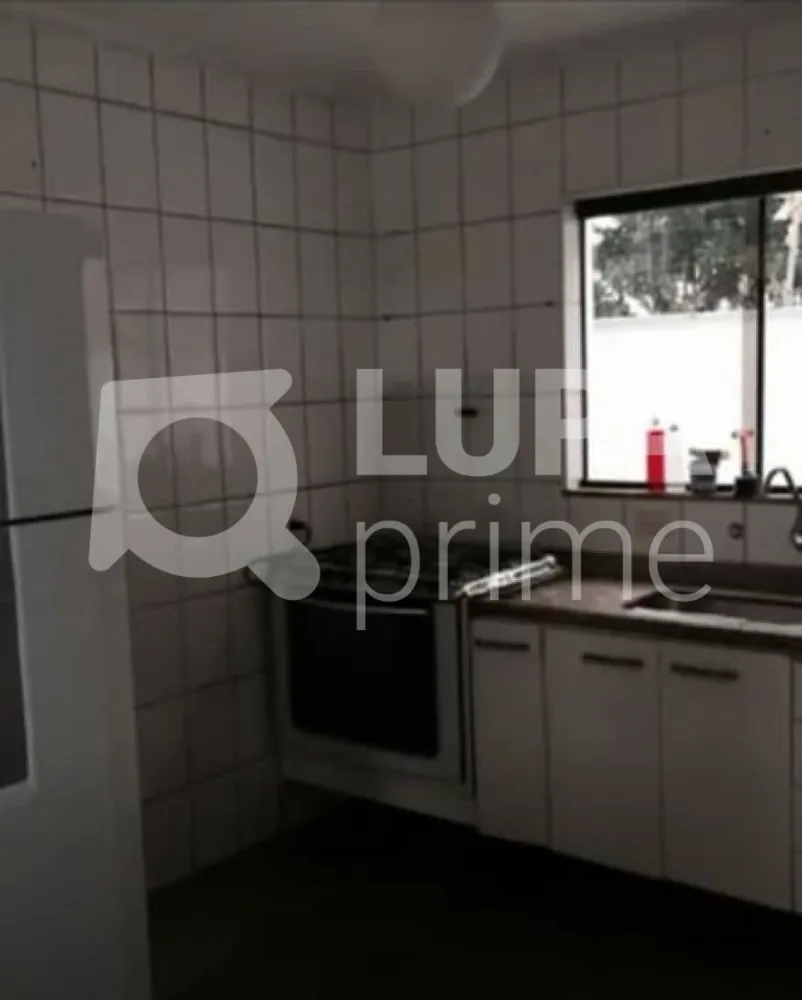 Casa, 6 quartos, 250 m² - Foto 2