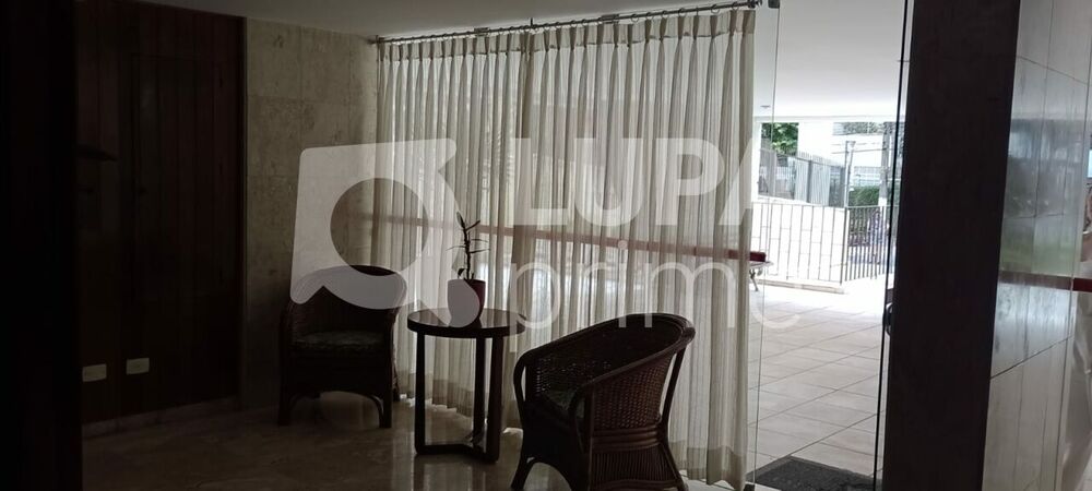 Apartamento para alugar com 2 quartos, 76m² - Foto 2