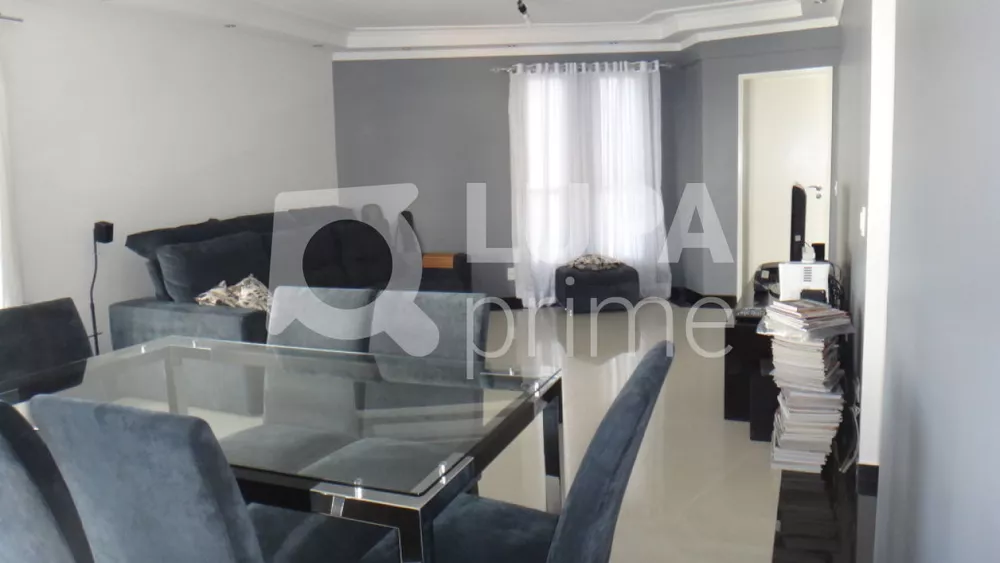 Apartamento à venda com 3 quartos, 159m² - Foto 1