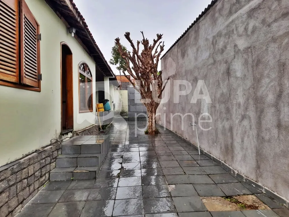 Casa, 1 quarto, 315 m² - Foto 1