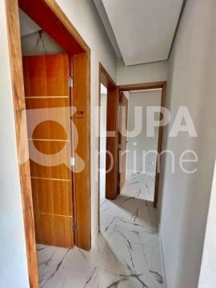 Apartamento à venda com 2 quartos, 38m² - Foto 3