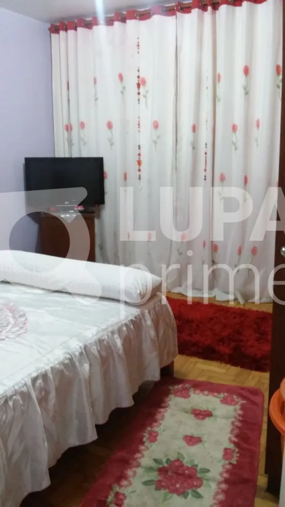 Casa, 6 quartos, 138 m² - Foto 2