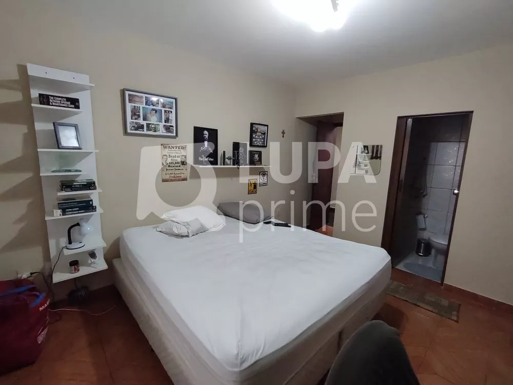 Casa à venda com 3 quartos, 340m² - Foto 4