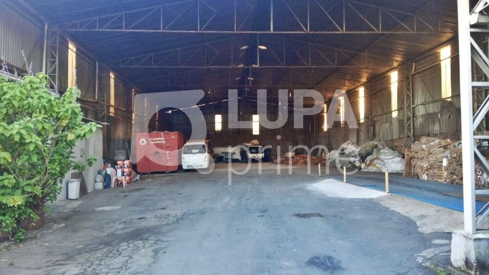 Depósito-Galpão-Armazém para alugar, 790m² - Foto 1