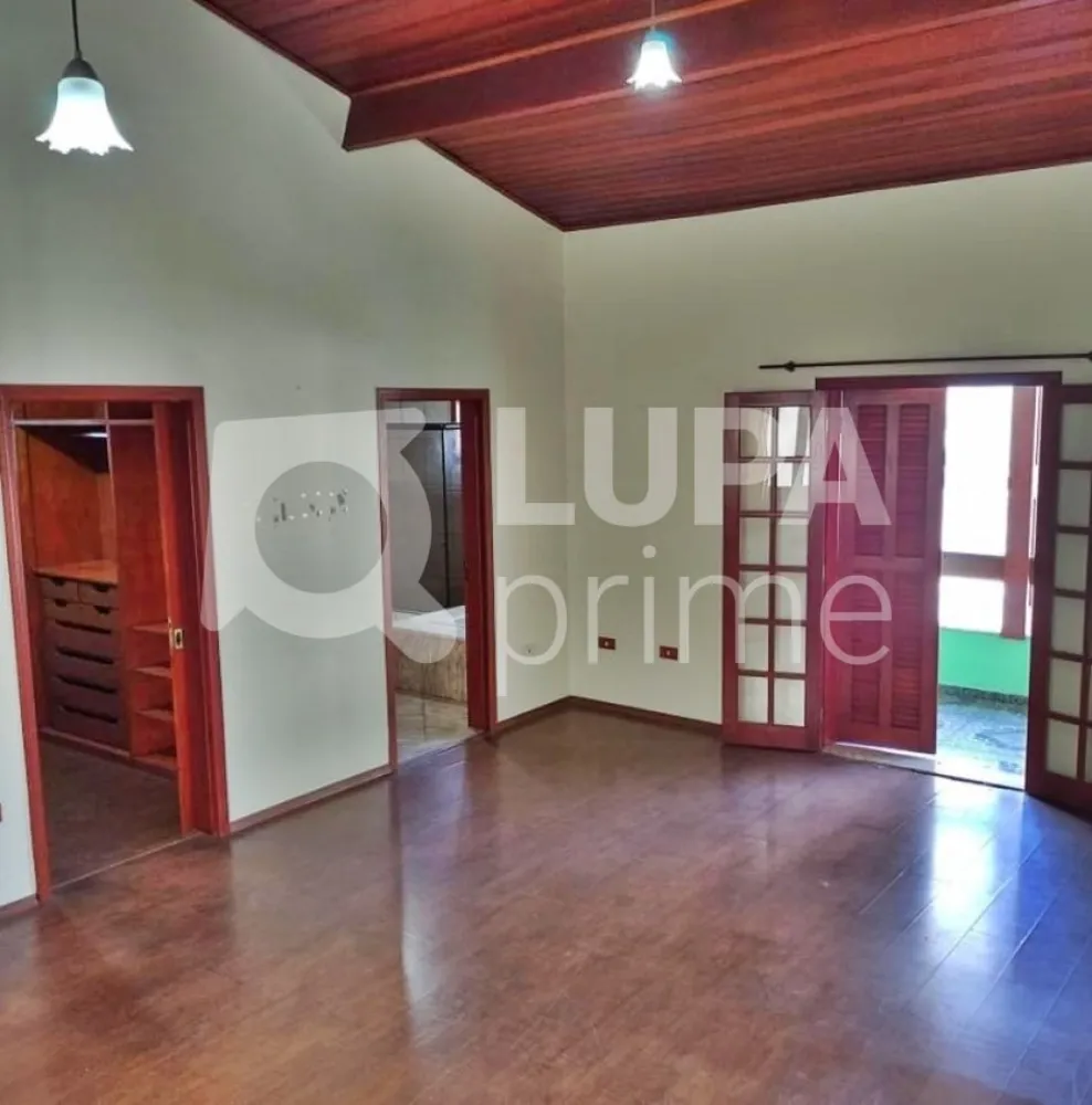 Casa, 4 quartos, 118 m² - Foto 1