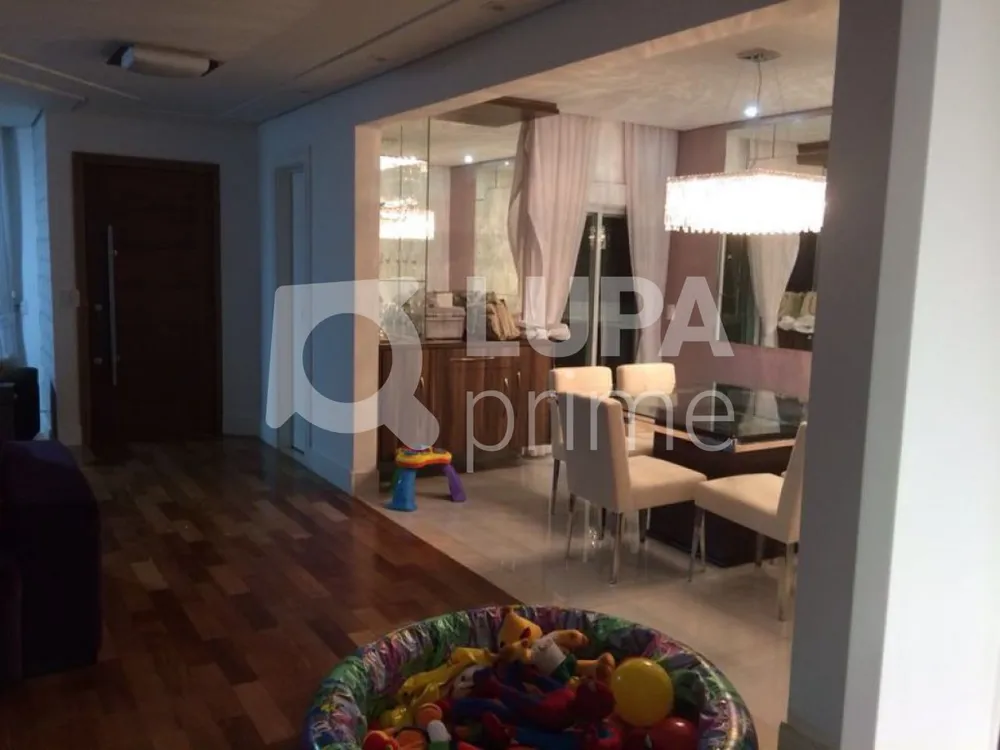 Apartamento, 3 quartos, 200 m² - Foto 5