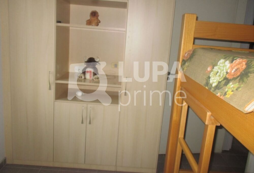 Apartamento à venda com 2 quartos, 70m² - Foto 3