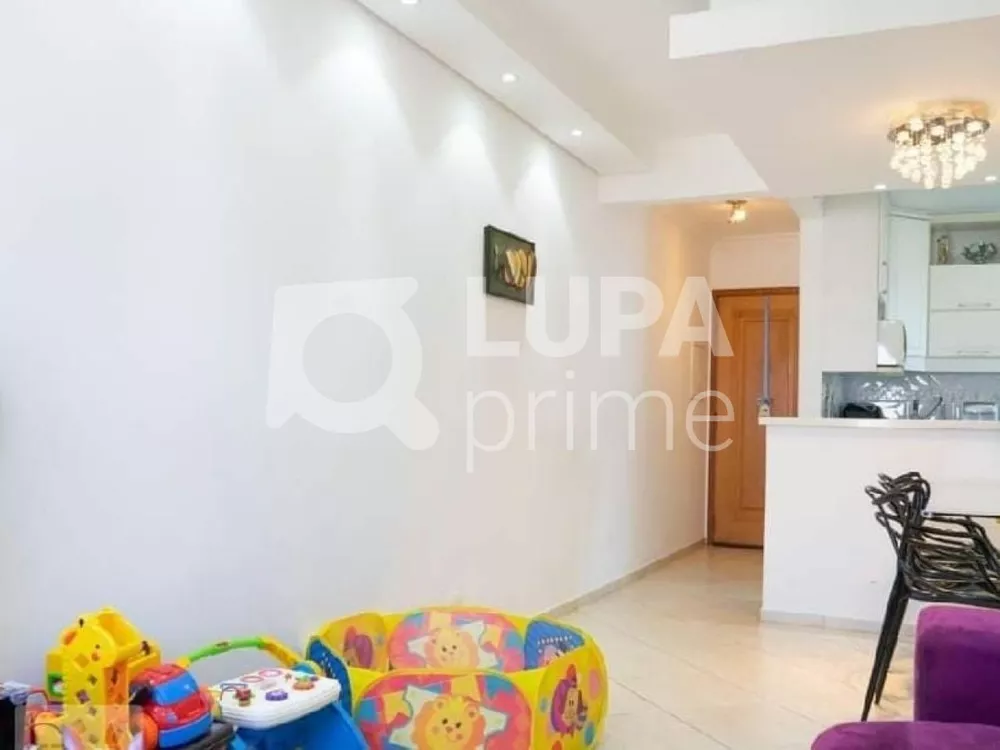 Apartamento à venda com 2 quartos, 63m² - Foto 4