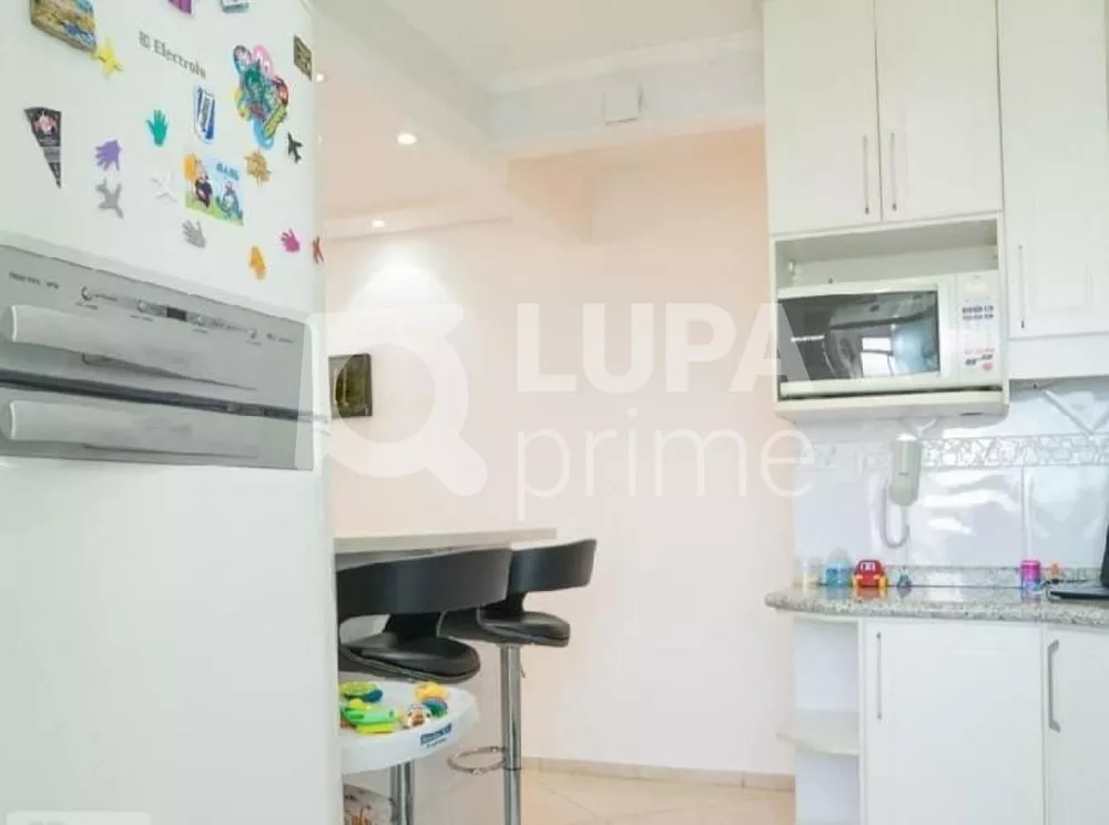 Apartamento à venda com 2 quartos, 63m² - Foto 7