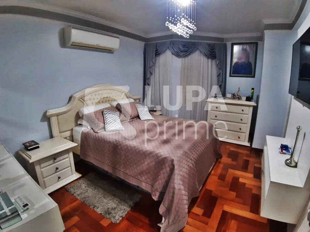 Casa, 4 quartos, 345 m² - Foto 1
