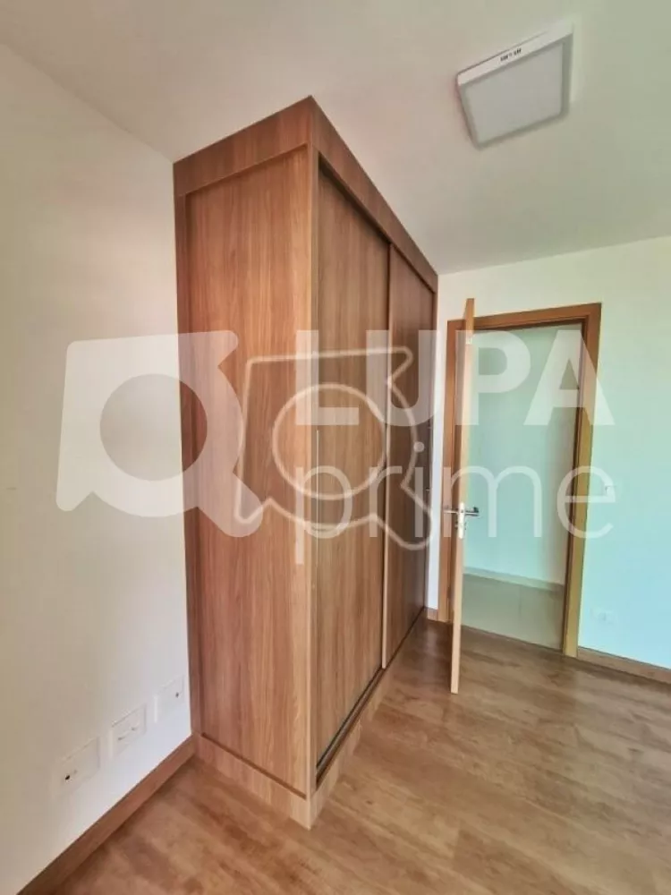 Apartamento à venda com 4 quartos, 145m² - Foto 4