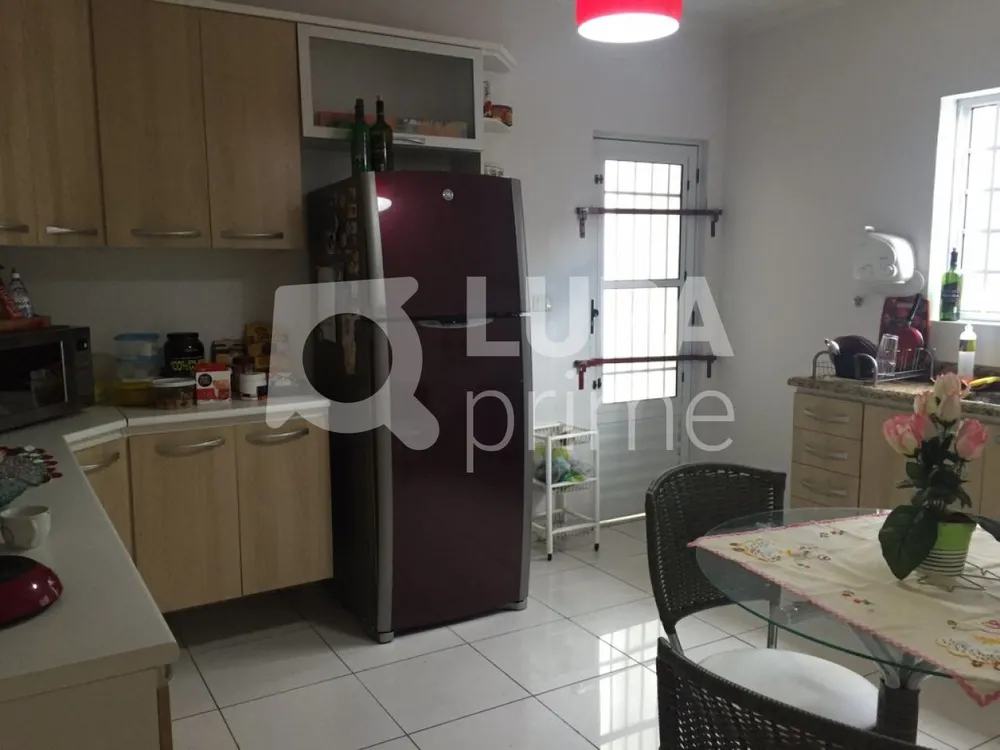Casa, 2 quartos, 180 m² - Foto 8