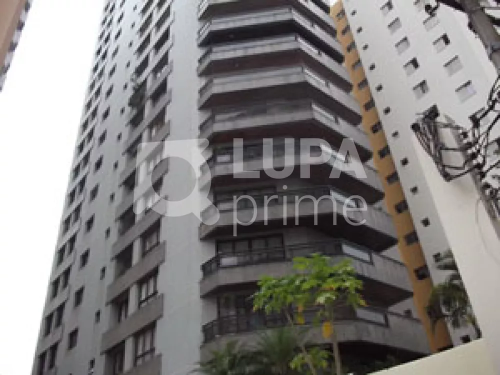 Apartamento à venda com 4 quartos, 273m² - Foto 2