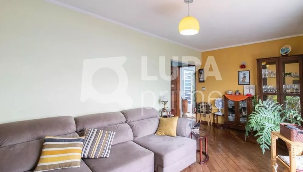 Casa à venda com 3 quartos, 181m² - Foto 4