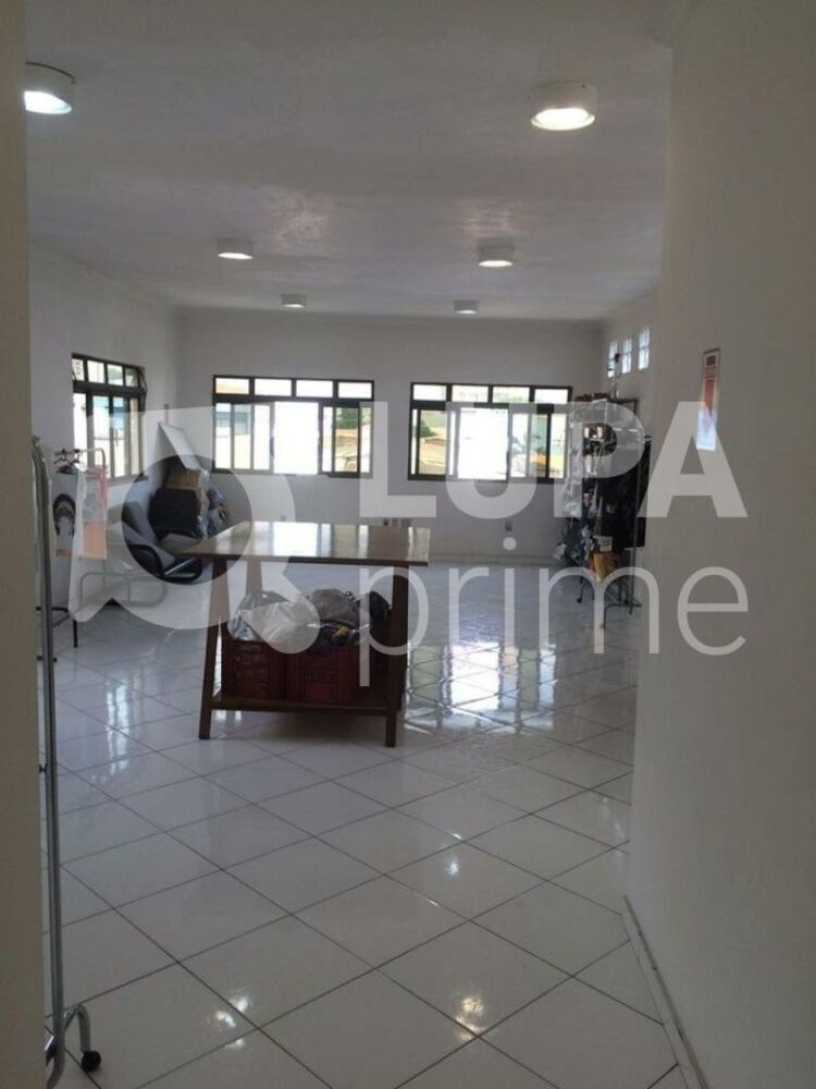 Prédio Inteiro à venda, 330m² - Foto 4