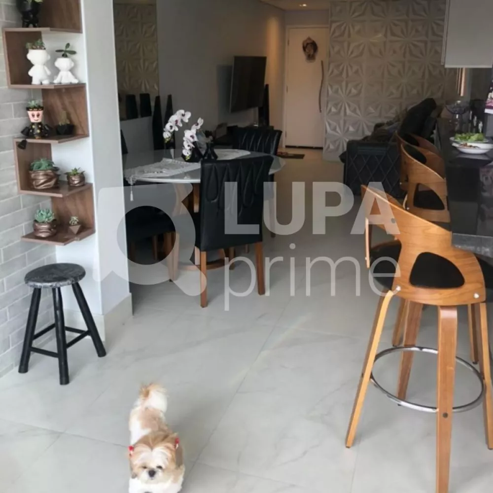 Apartamento à venda com 3 quartos, 96m² - Foto 1