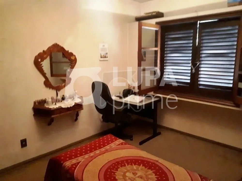 Casa, 5 quartos, 253 m² - Foto 4