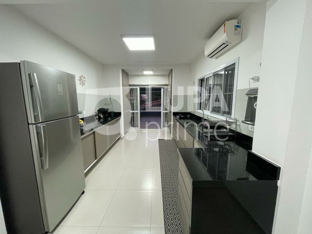 Casa, 3 quartos, 170 m² - Foto 1