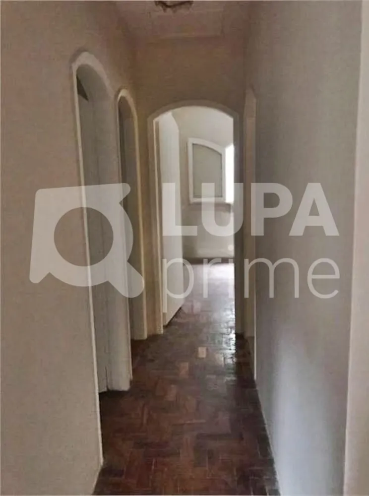 Casa, 4 quartos, 245 m² - Foto 2