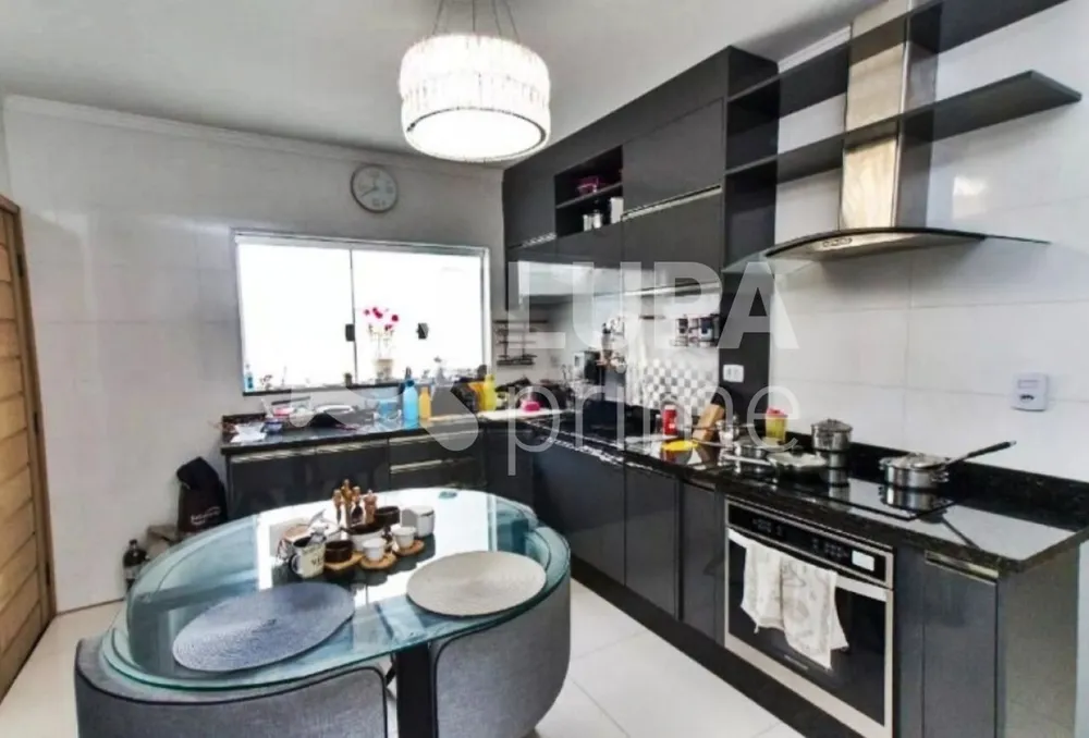 Casa, 4 quartos, 165 m² - Foto 1
