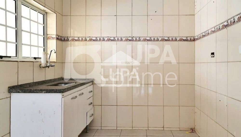Casa para alugar com 2 quartos, 90m² - Foto 9