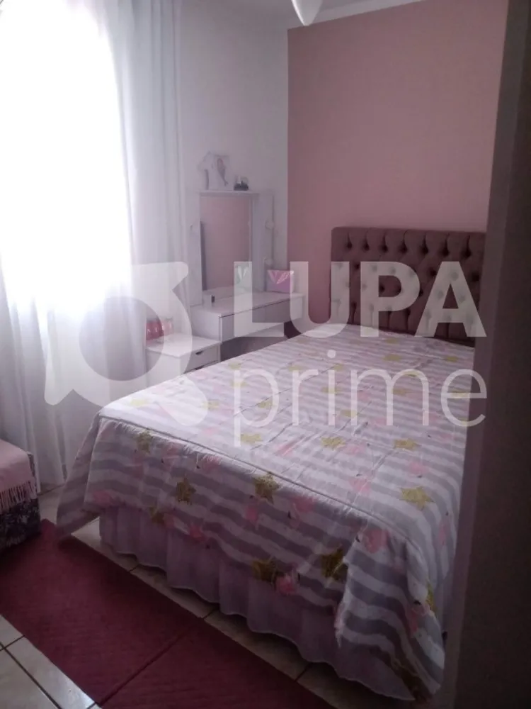 Casa, 6 quartos, 200 m² - Foto 9