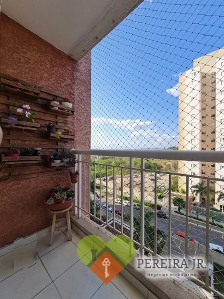 Apartamento à venda com 3 quartos, 70m² - Foto 2