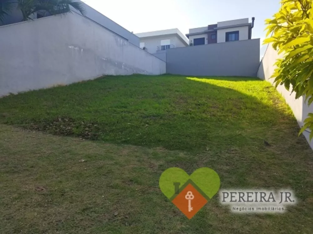 Casa de Condomínio à venda com 4 quartos, 375m² - Foto 1