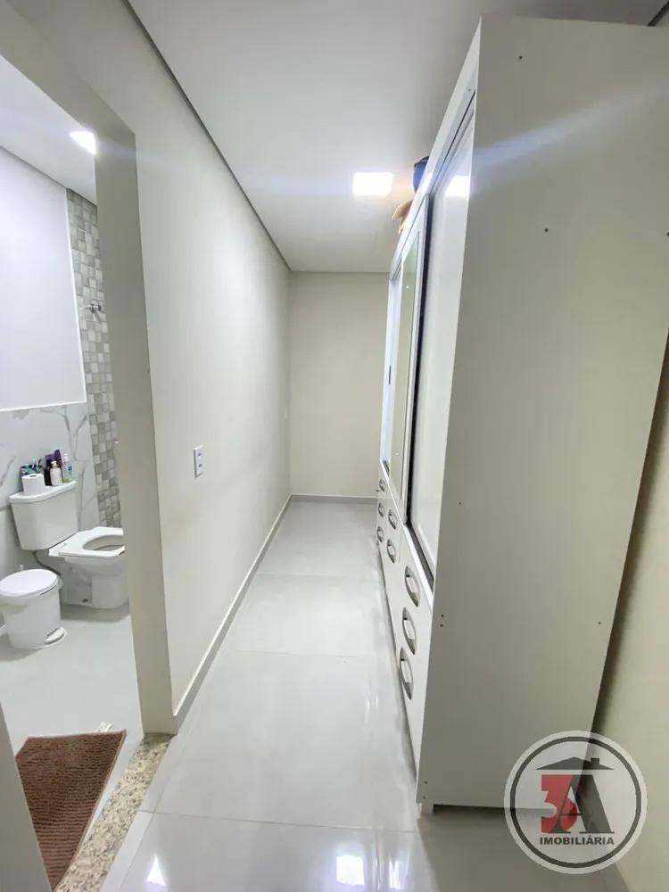 Casa, 3 quartos, 208 m² - Foto 2