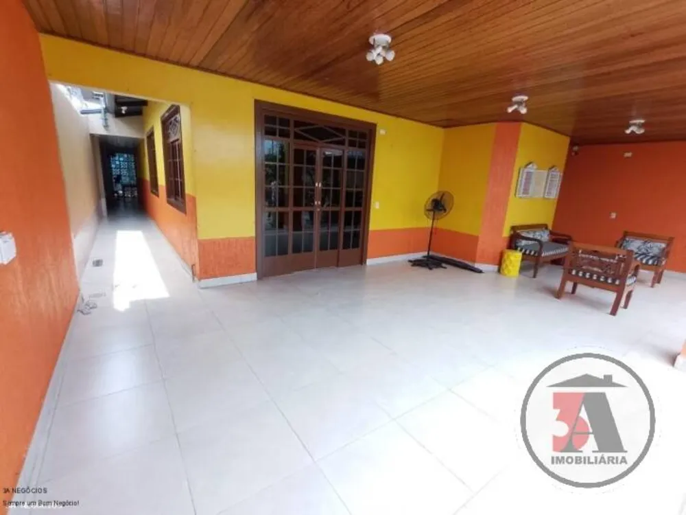 Casa, 3 quartos, 189 m² - Foto 2