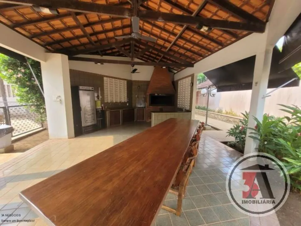 Apartamento, 3 quartos, 240 m² - Foto 2