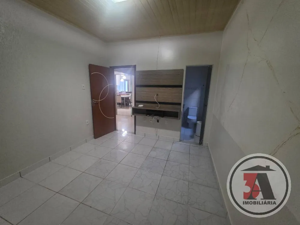 Casa, 4 quartos, 220 m² - Foto 3
