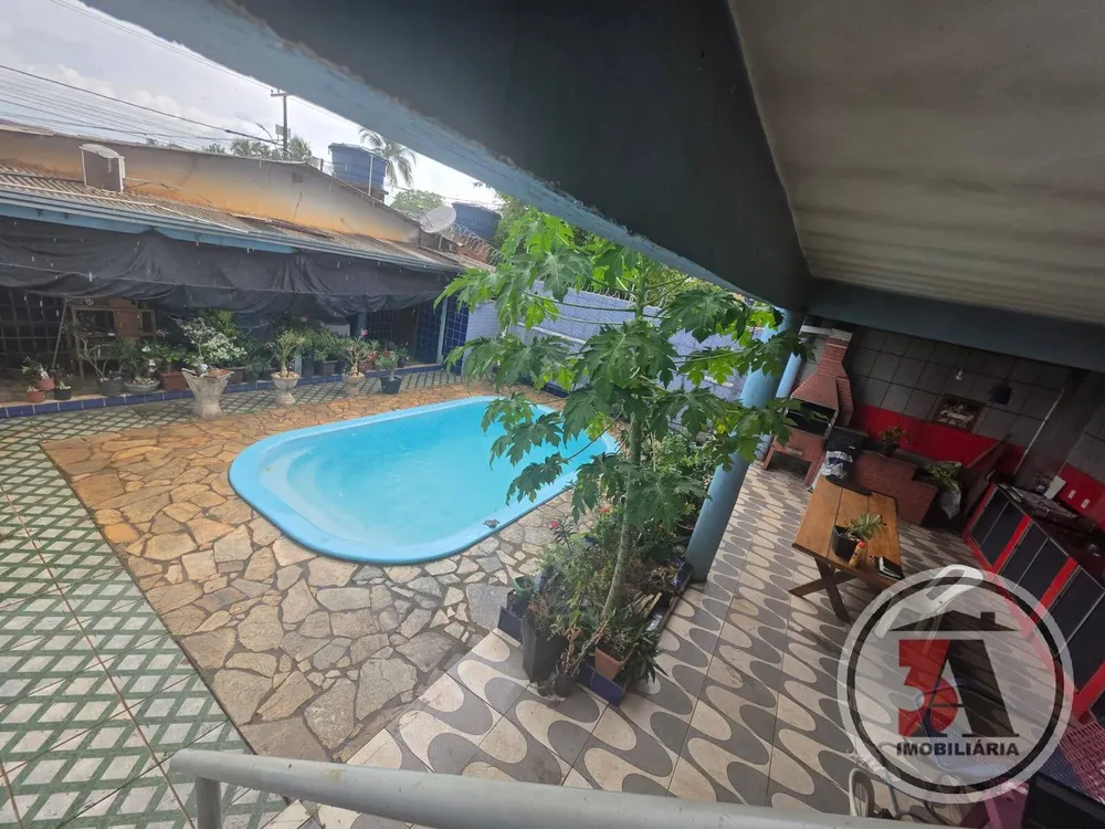 Casa, 3 quartos, 247 m² - Foto 2
