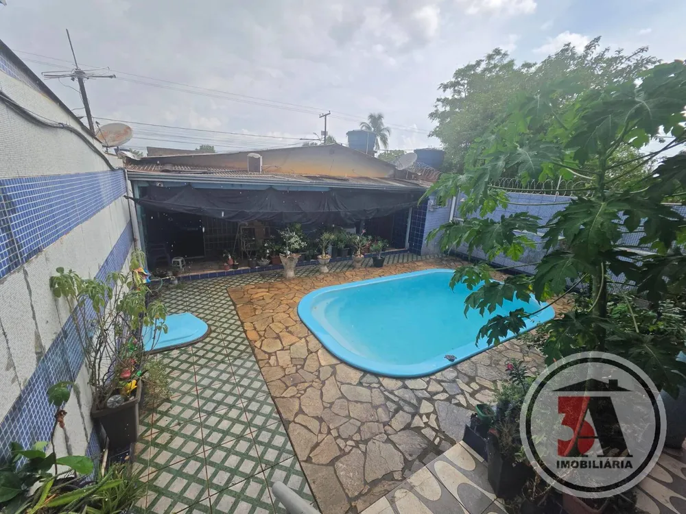 Casa, 3 quartos, 247 m² - Foto 3