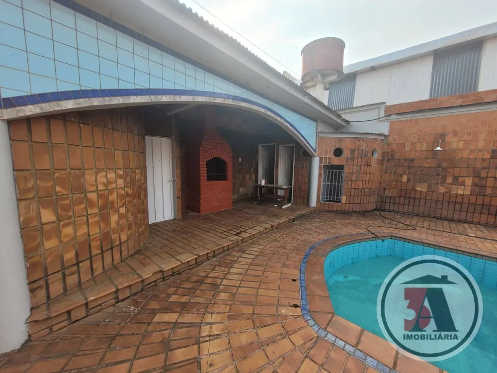 Casa, 2 quartos, 180 m² - Foto 1
