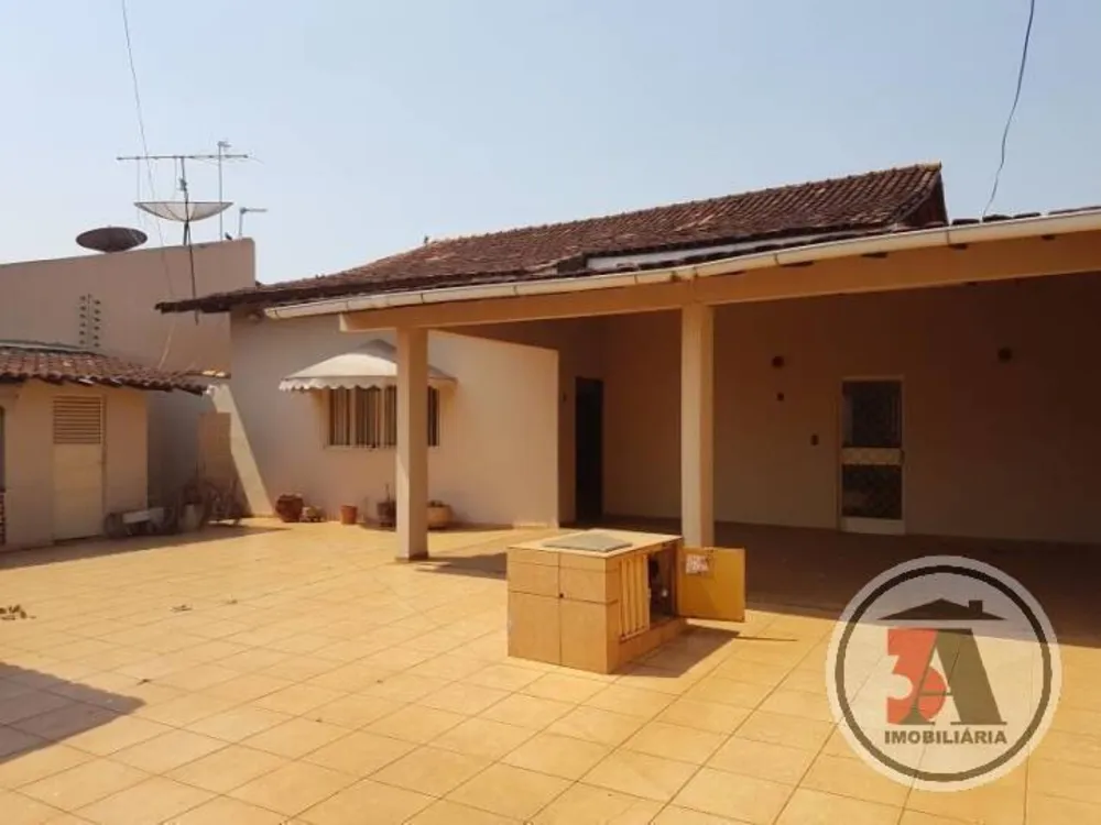 Casa, 3 quartos, 220 m² - Foto 3